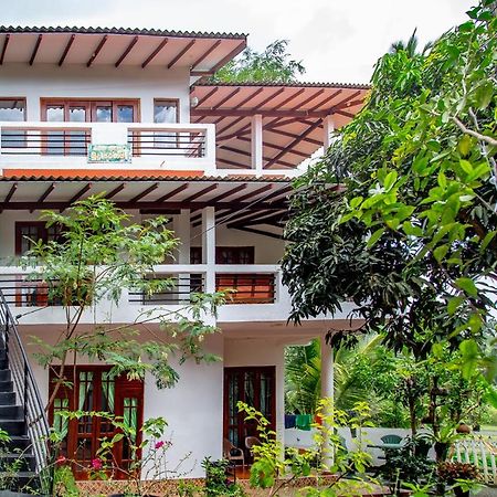Happy Villa Hikkaduwa Exterior foto