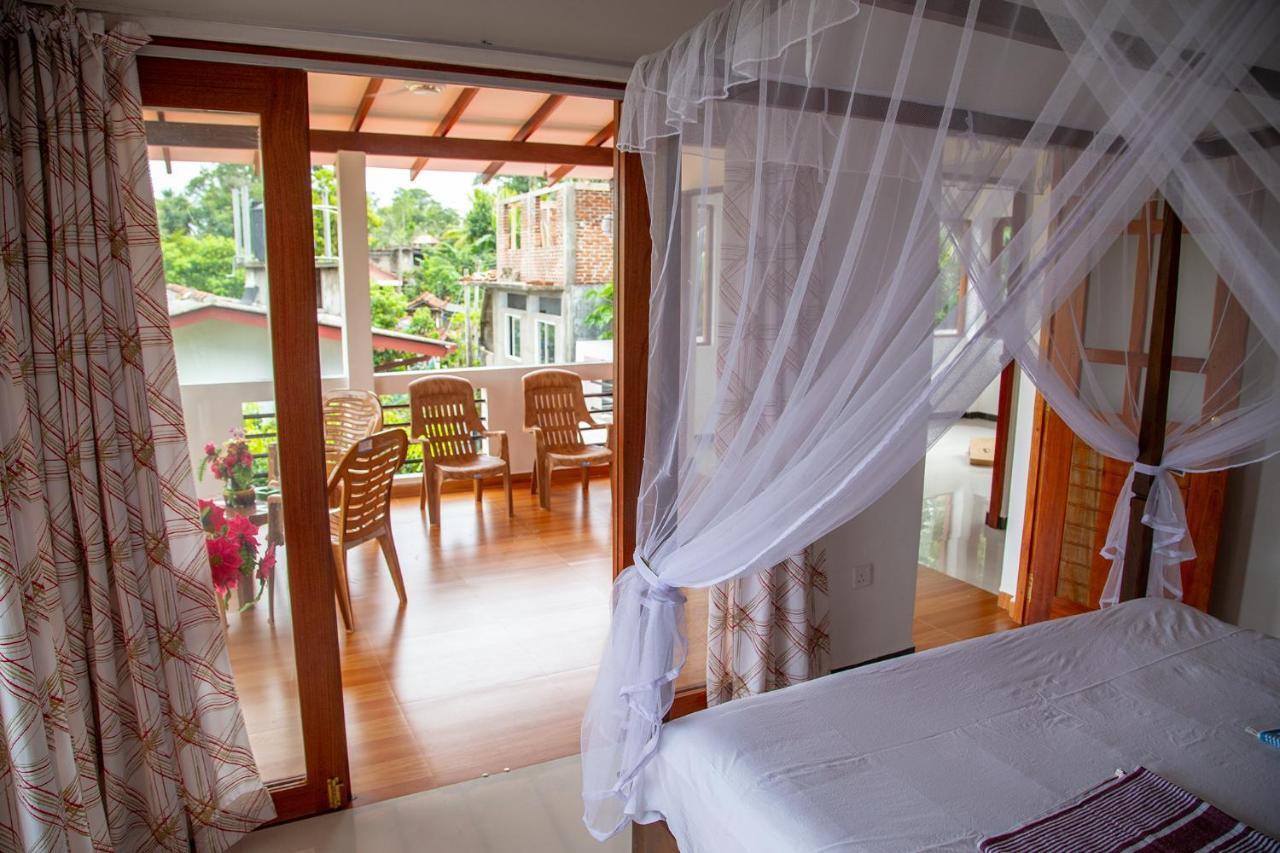 Happy Villa Hikkaduwa Exterior foto