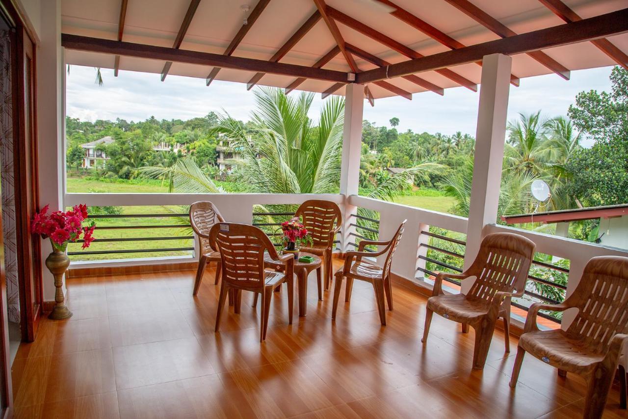Happy Villa Hikkaduwa Exterior foto